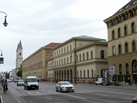 Immeubles imposants de Ludwigstrasse