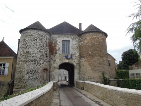 Porte Saint-Nicolas à Ervy-le-Chatel