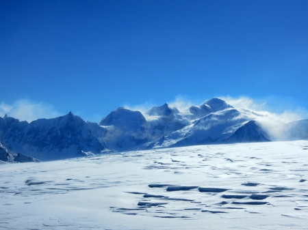 Le Mont-Blanc dans la tempête