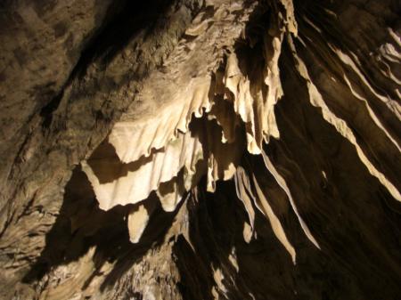 Draperie dans la grotte de Han