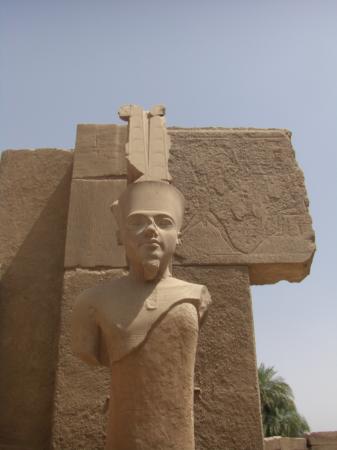 Statue du dieu Amon