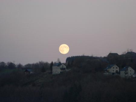 pleine lune à Bouillon