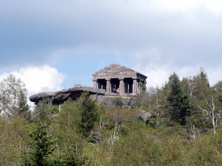 Temple au sommet du Donon