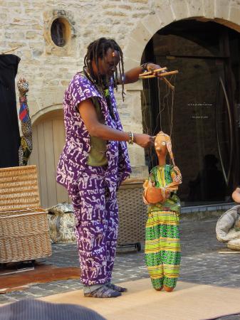spectacle de marionnettes africaines