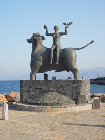 Statue de Zeus et Europe à Nikolaos