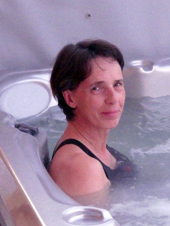 Catherine dans le jacuzzi